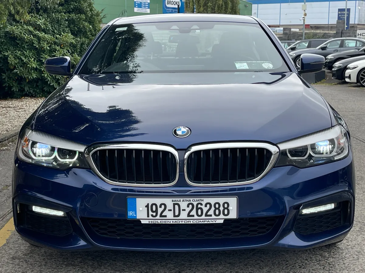 2019 BMW 5-Series..M SPORT..2 KEYS..HEATED SEATS - Image 4