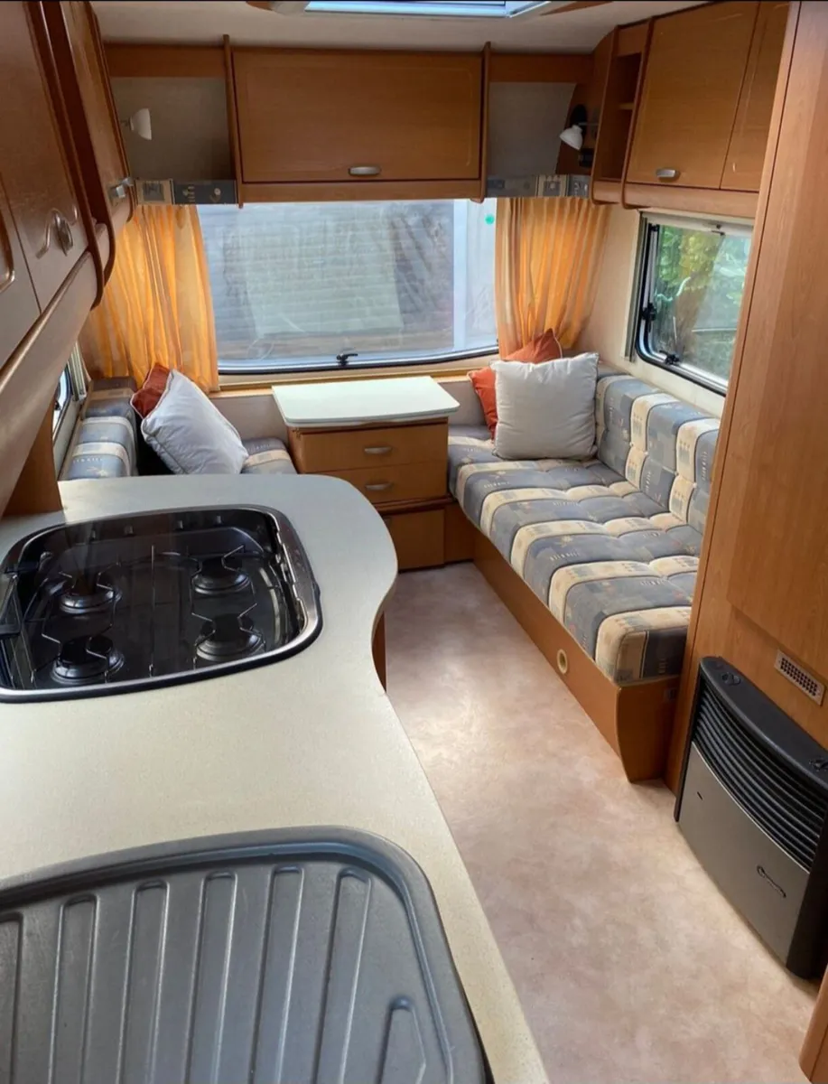 Bailey Ranger with Dorema full awning - Image 4