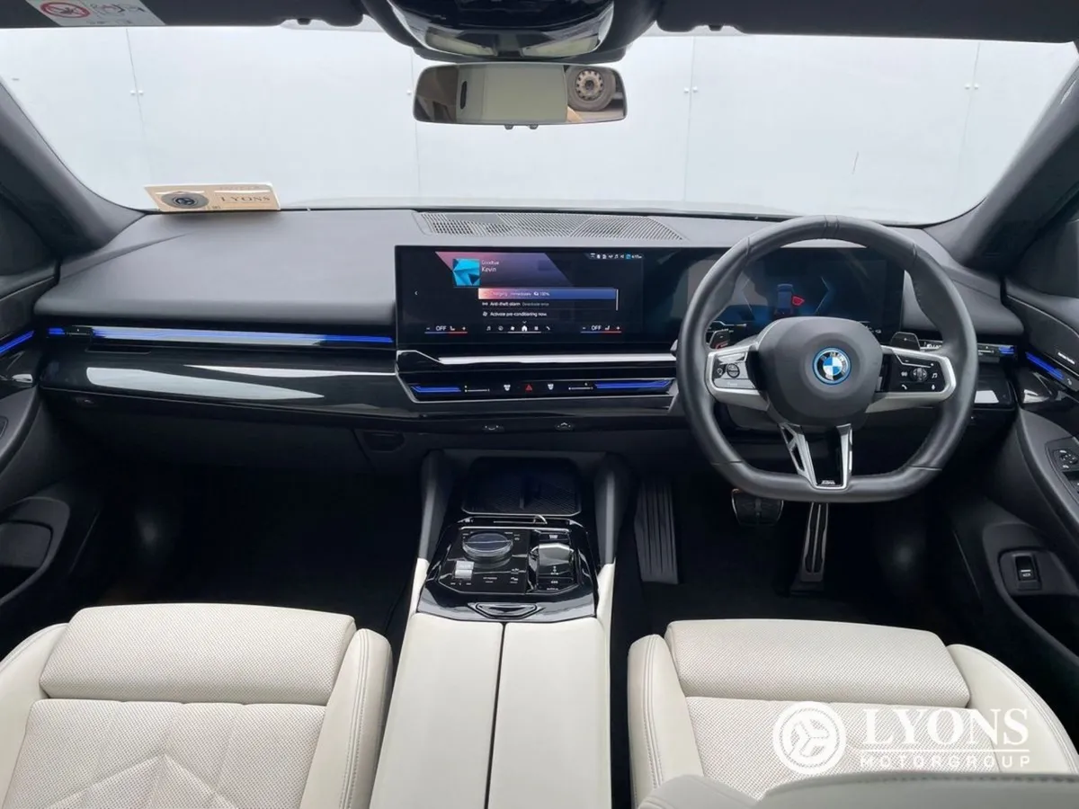BMW 5 Series 530e M Sport Pro Saloon - Image 4