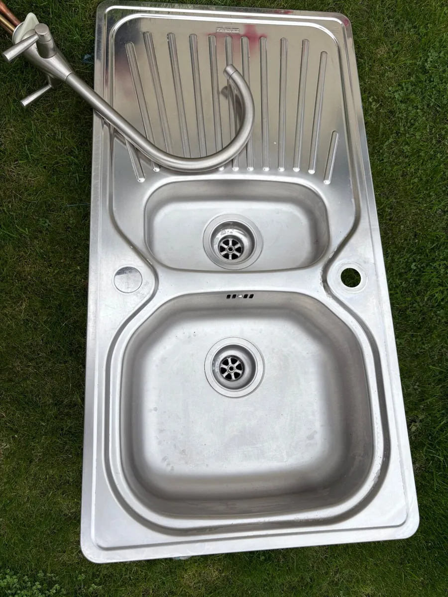 Franke tap and kitchen 1.5 bowl Sink - Image 2