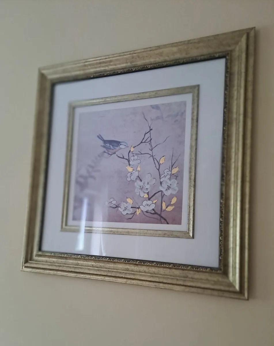 Light shade & Picture & Curtains - Image 2