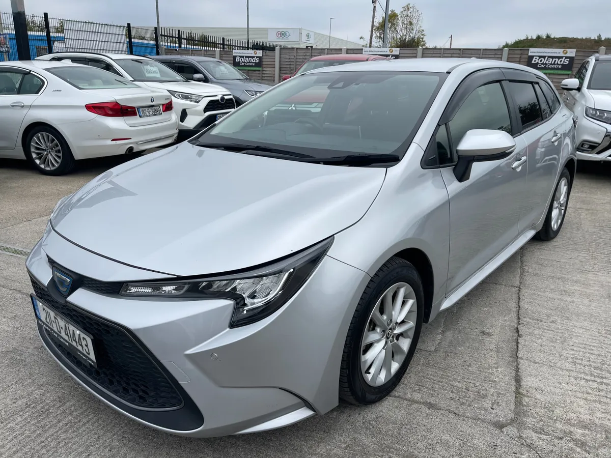 211 Toyota Corolla Hybrid 1.8 Automatic Touring - Image 3