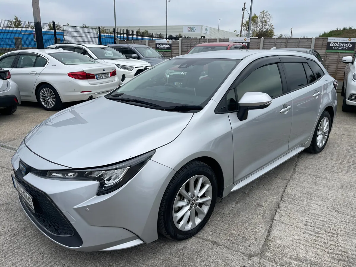 211 Toyota Corolla Hybrid 1.8 Automatic Touring - Image 4