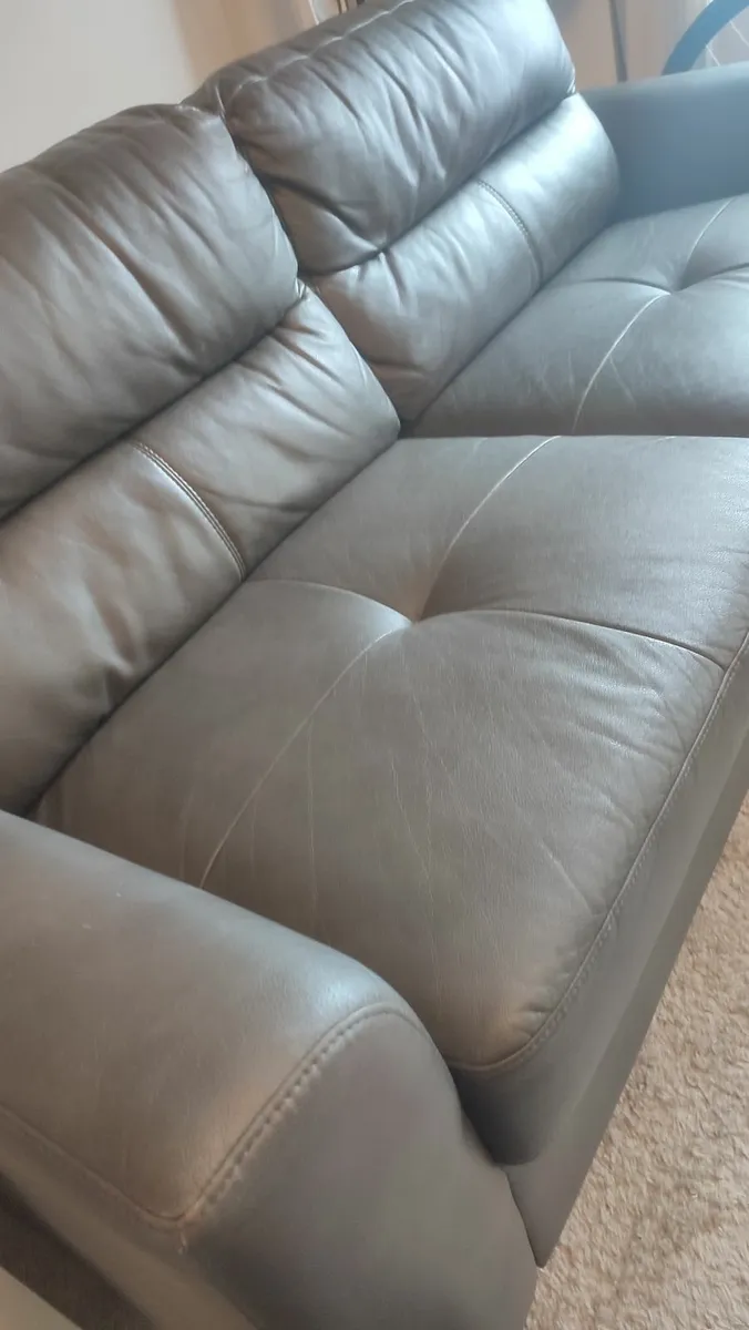 Leather sofa - Image 3