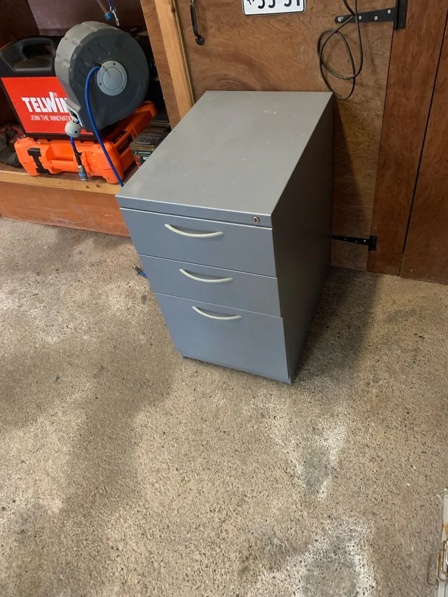 3 tier tool box