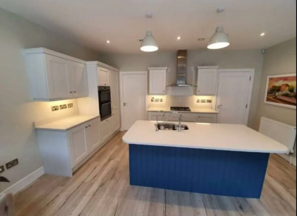 Entire Kitchen for Sale - Image 1