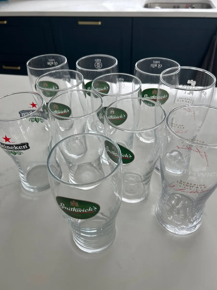 Pint glasses - Image 1