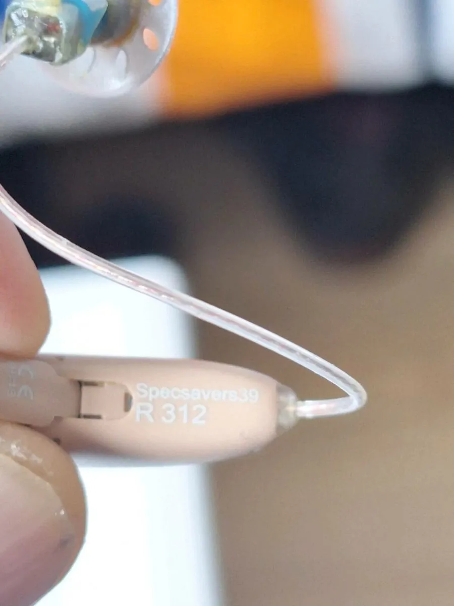 Hearing aids - Image 2