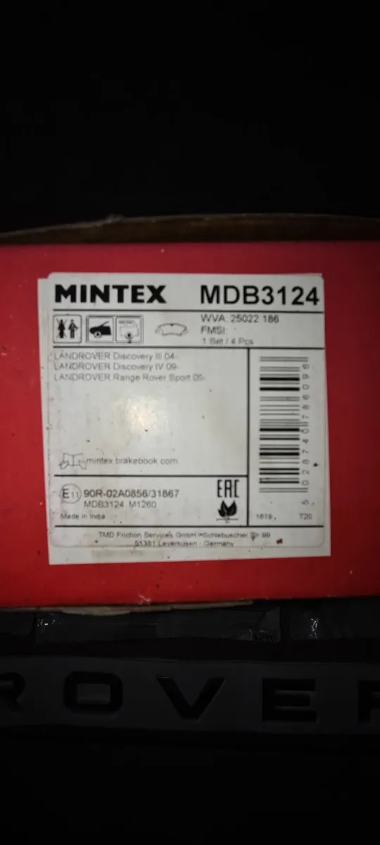 Motorsport: Range Rover small items - Image 1