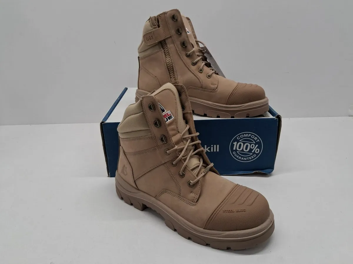 Online Auction Of Southern Cross Sand Boots - Image 1