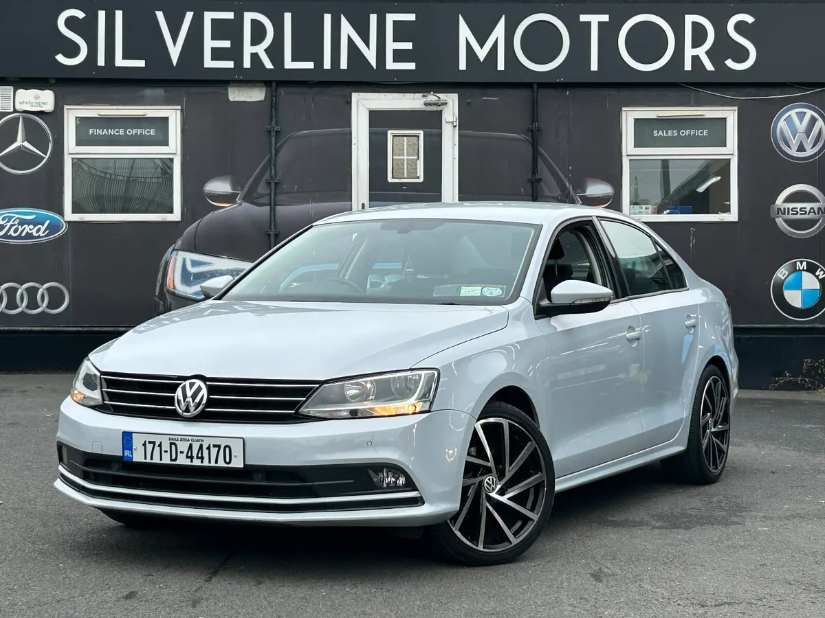 Volkswagen Jetta 2017 - Image 4