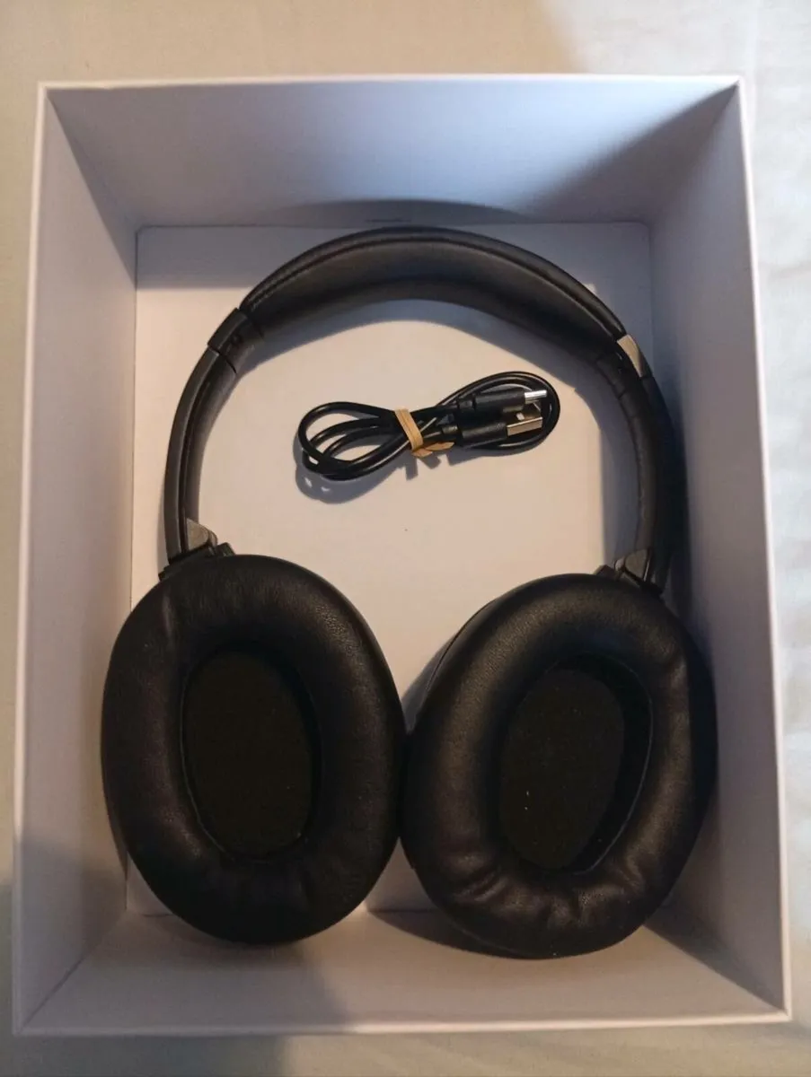 Q20 ANC Bluetooth Headphones (Never used) - Image 4