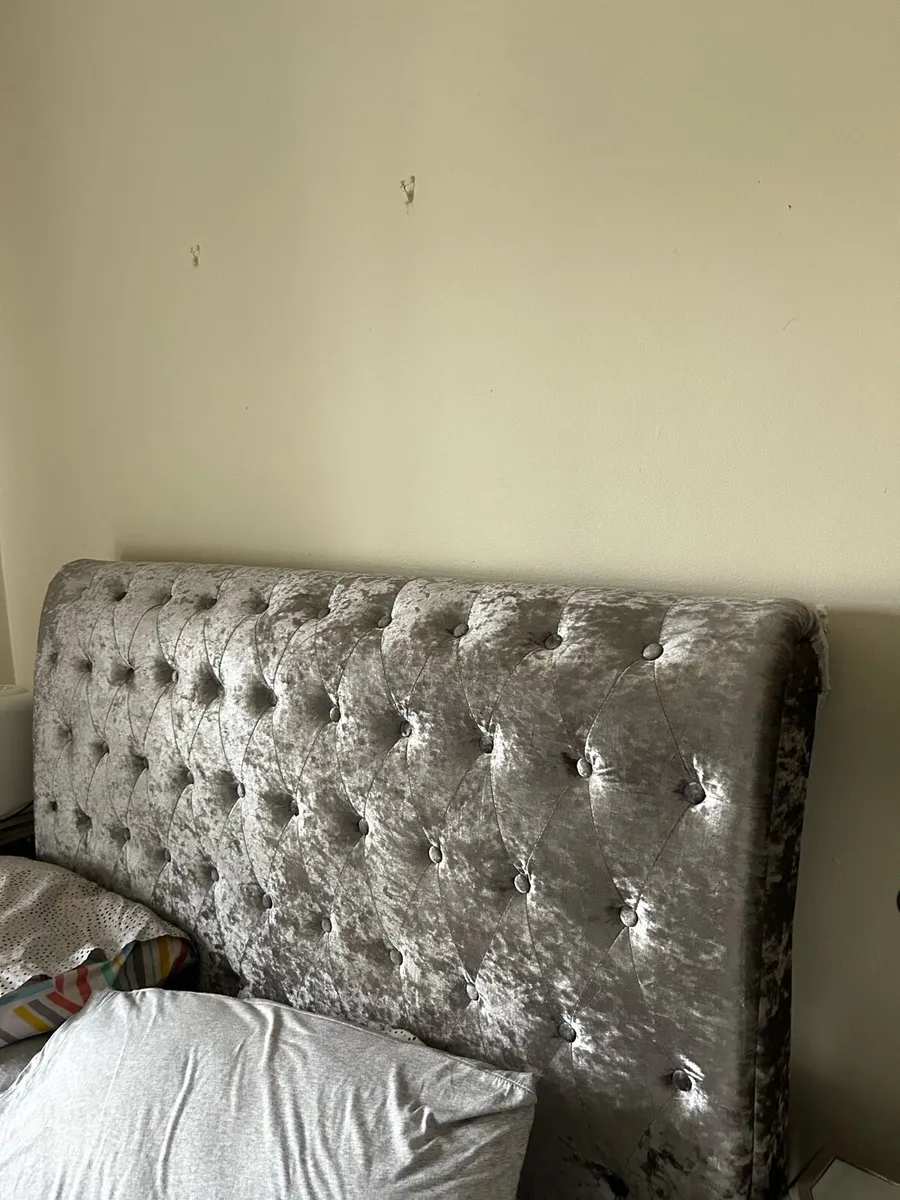 Bedroom furniture - Image 3