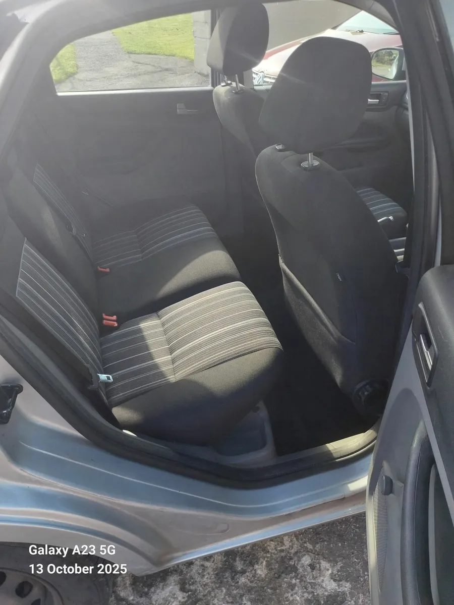Ford Focus 2009 - Image 3