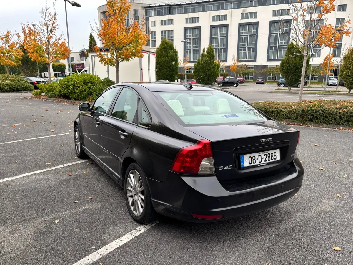 Volvo S40 1.8f petrol 5 Sp Manual - Image 4