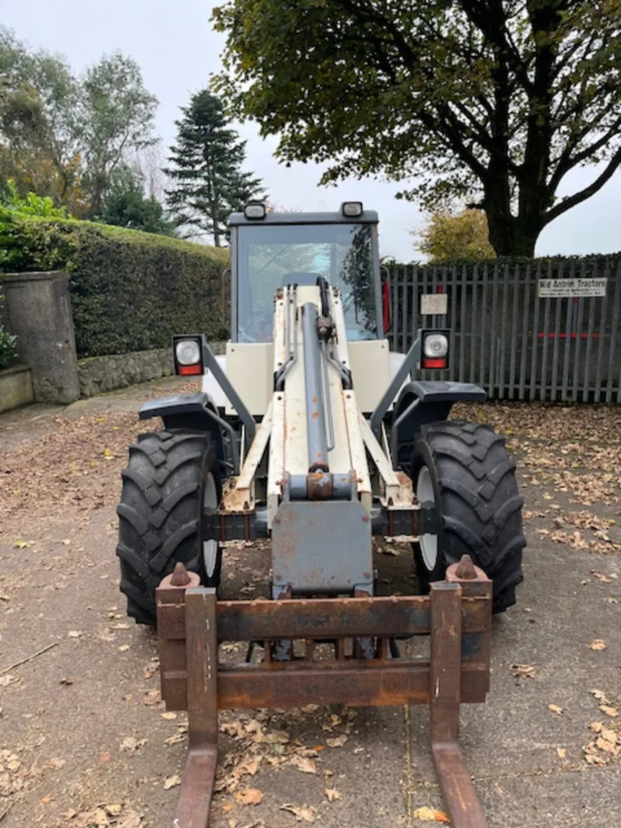 2000 Terex TM 200 Pivot Telehandler - Image 2