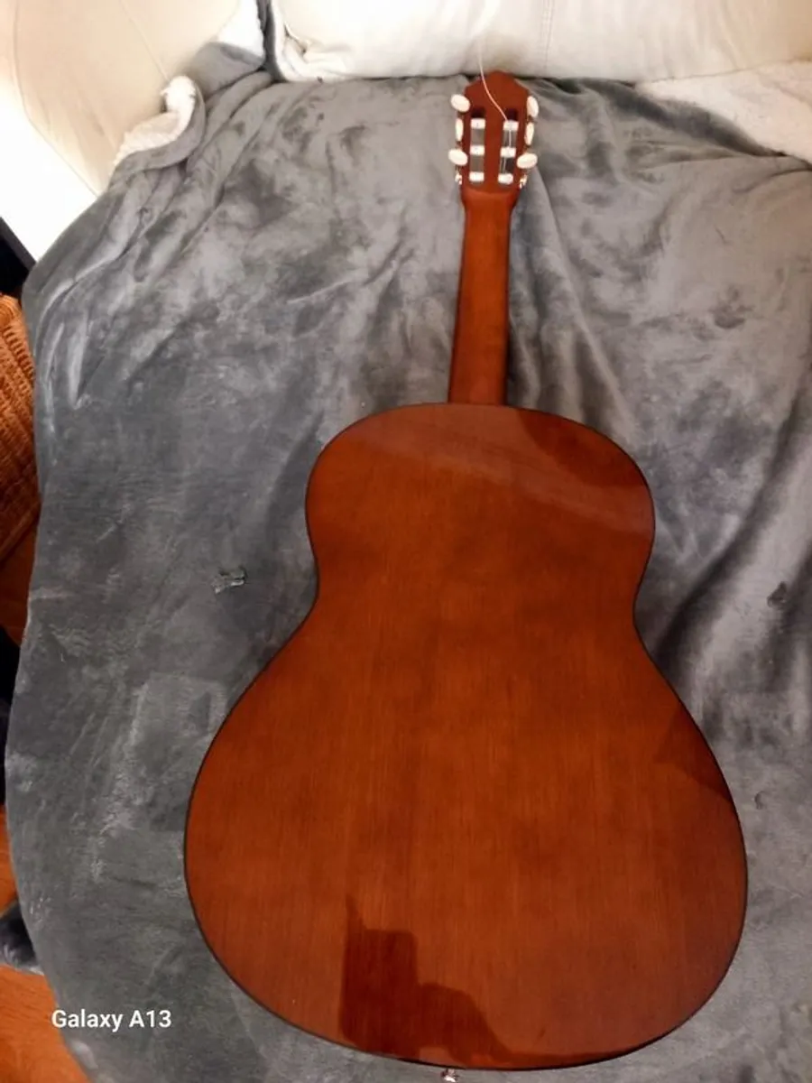 Yamaha classical guitar C40 - Image 2