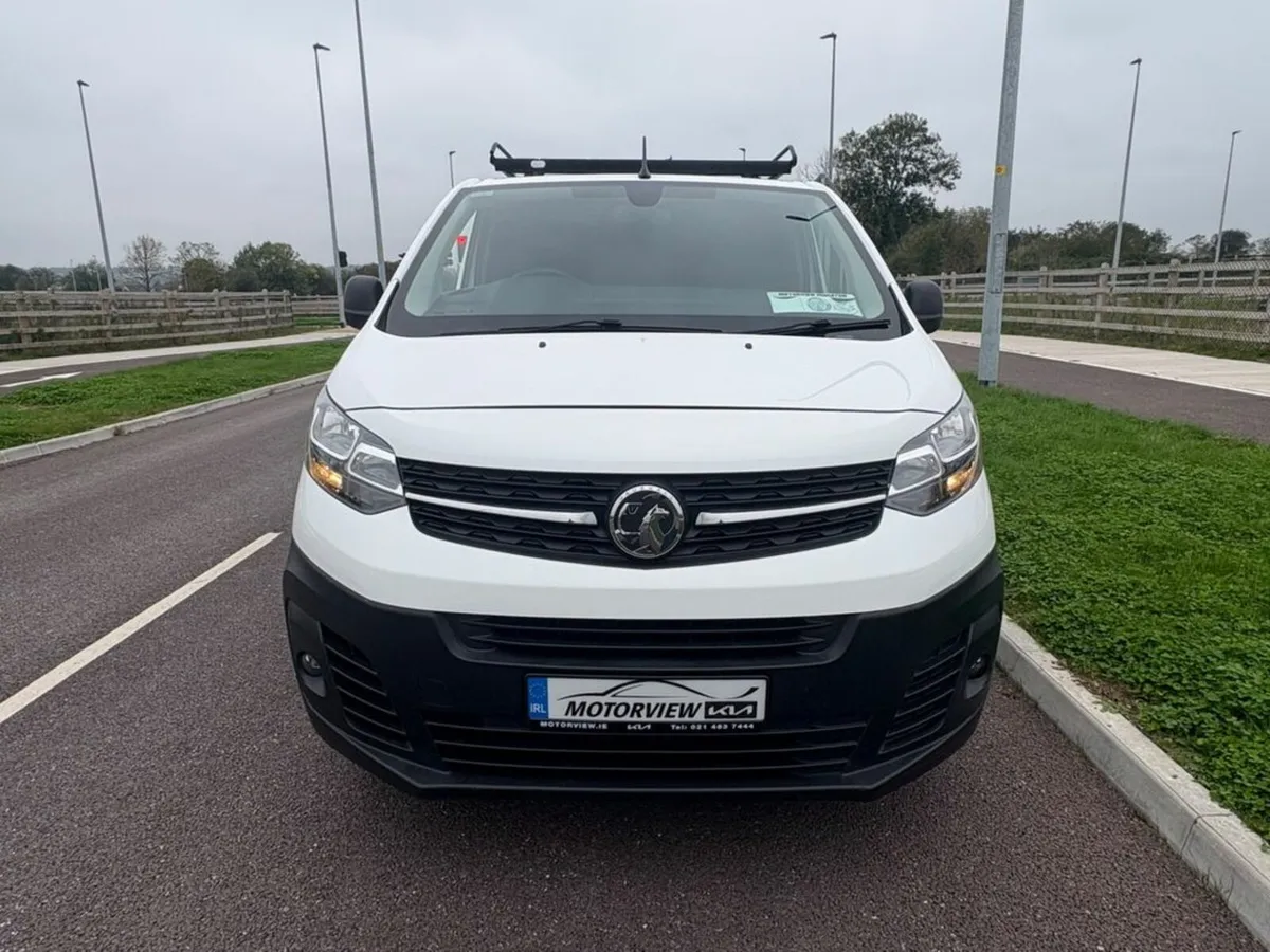 Opel Vivaro 2900 Dynamic S/S, Roof Rack, Touch Scr - Image 4