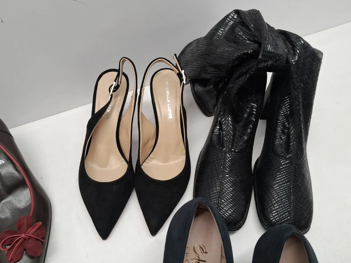 Online Auction Of 7 X Pairs Of Shoes & More! - Image 4