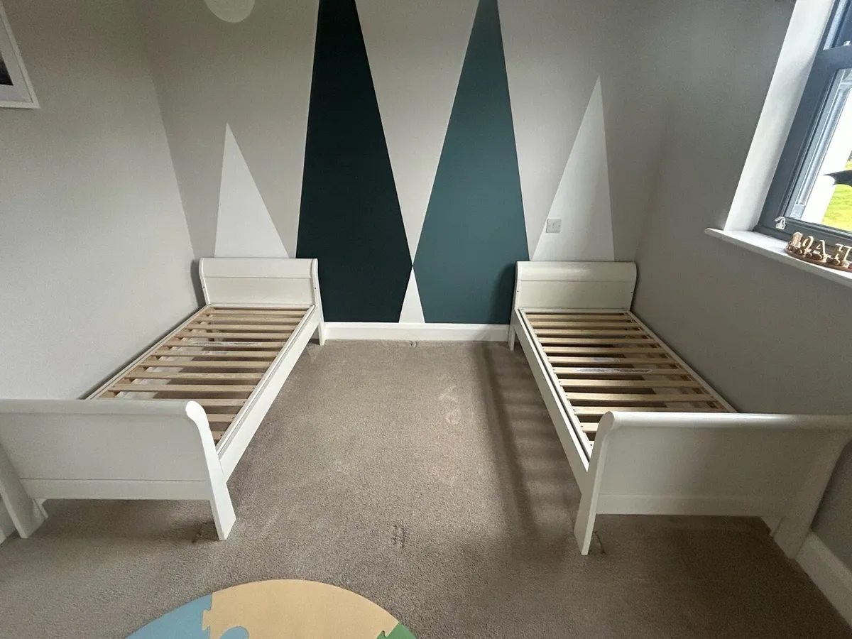 Mamas & Papas nursery furniture - Image 2
