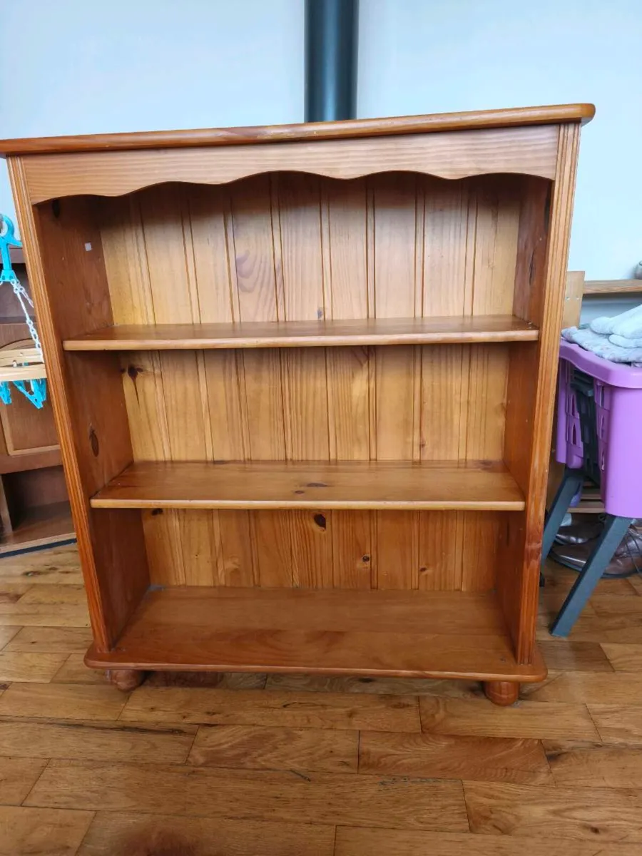 Bookshelf