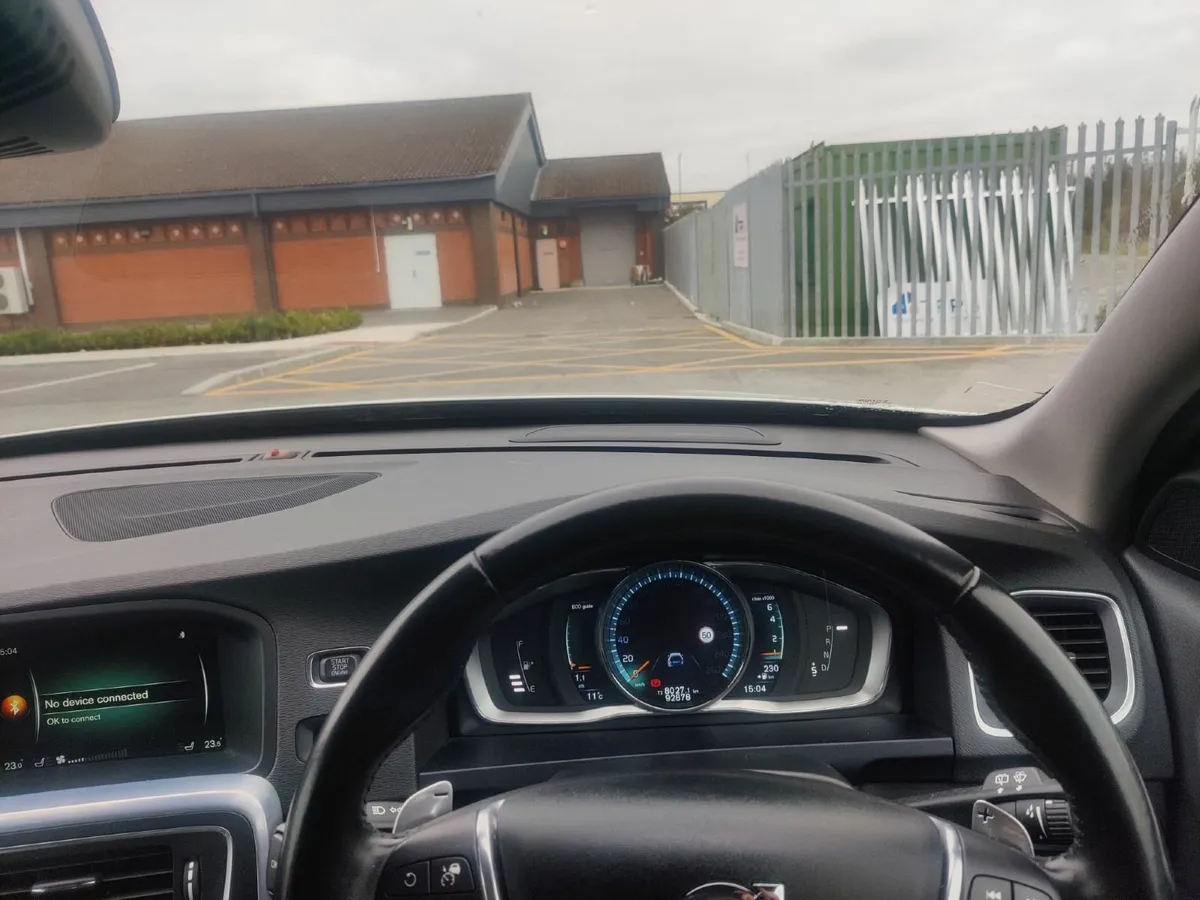 Volvo V60 2015 - Image 3