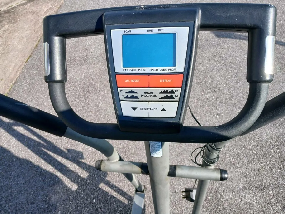 Weslo cross trainer - Image 3