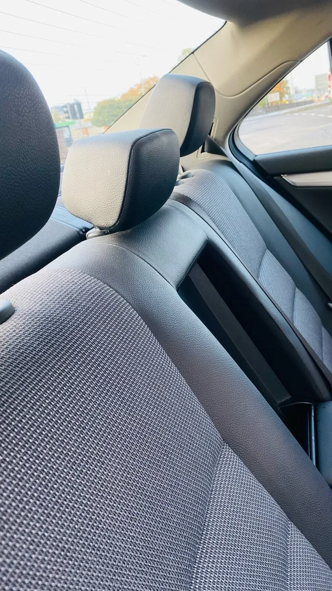 Mercedes C200 - Image 3