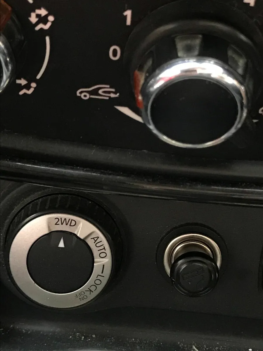 Dacia Duster 2014 - Image 2