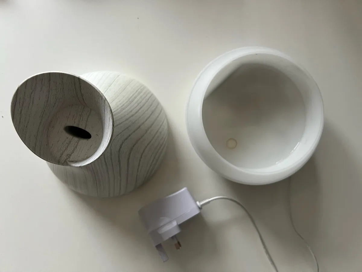Aroma Diffuser with Free Essential Oils - Image 2