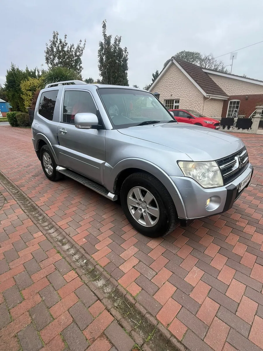 2008 Mitsubishi pajero swb automatic - Image 1
