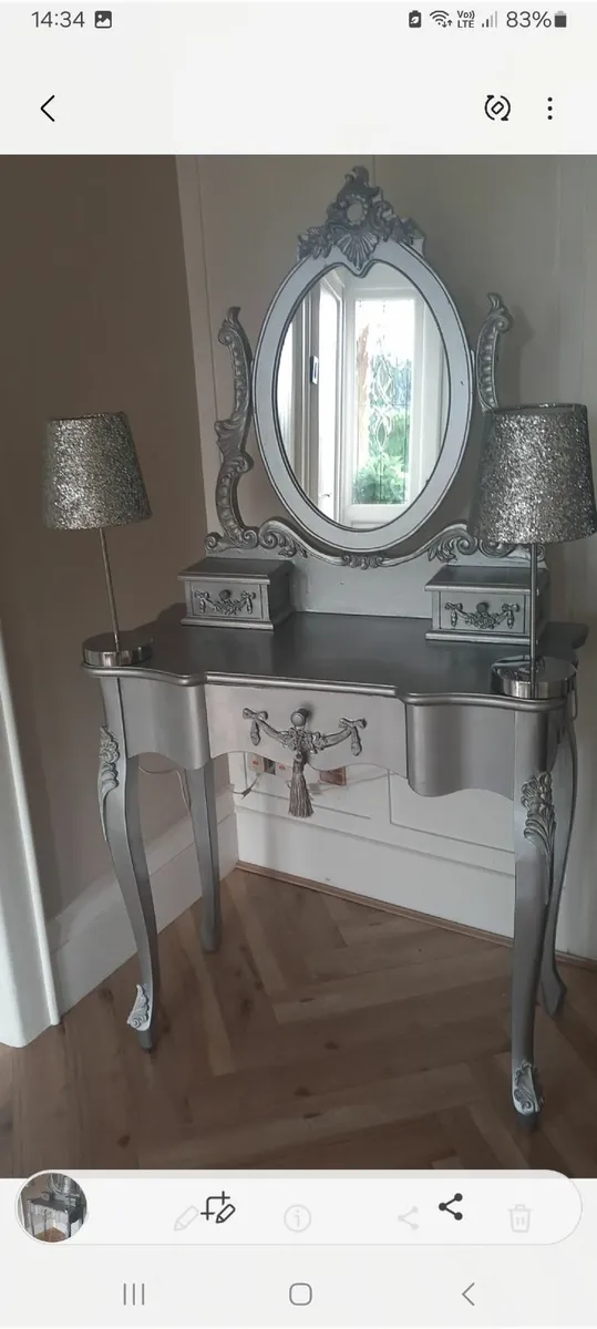 Stunning French style dressing table and mirror - Image 1