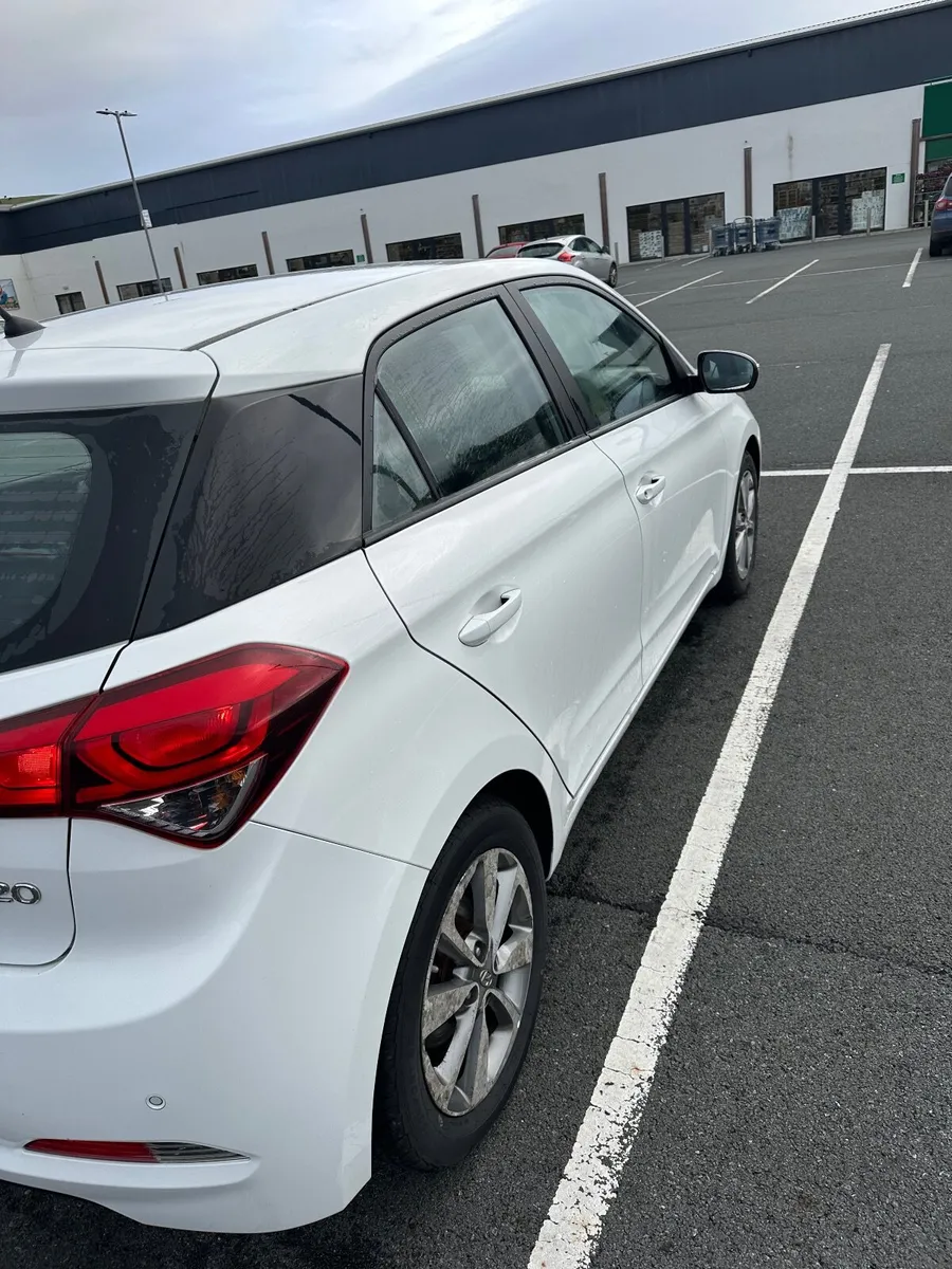 Hyundai i20 2016 - Image 3