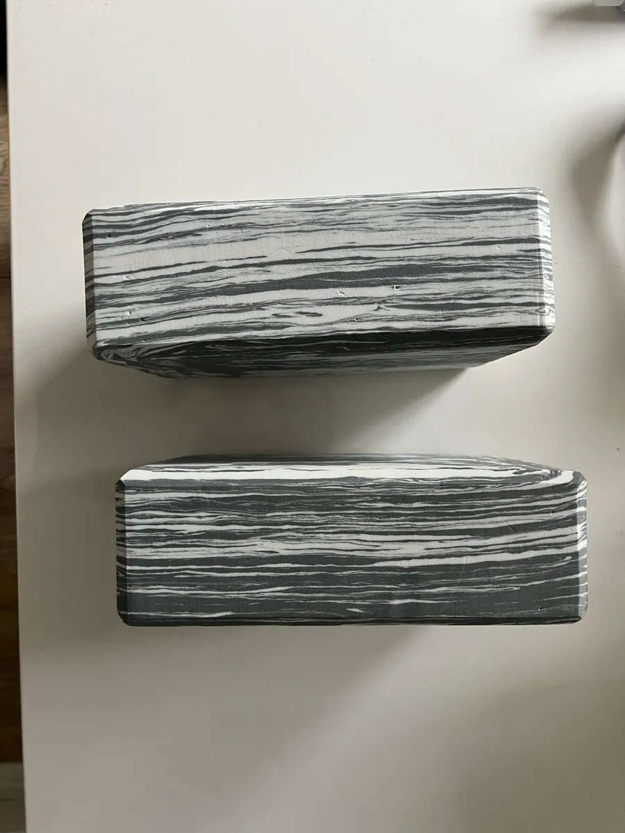 Set of 2 Yoga Blocks - Image 2