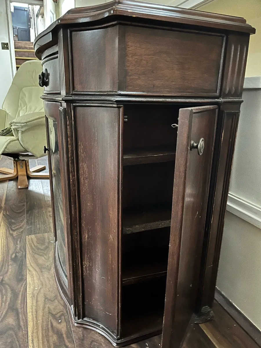 Wine cabinet - Image 1