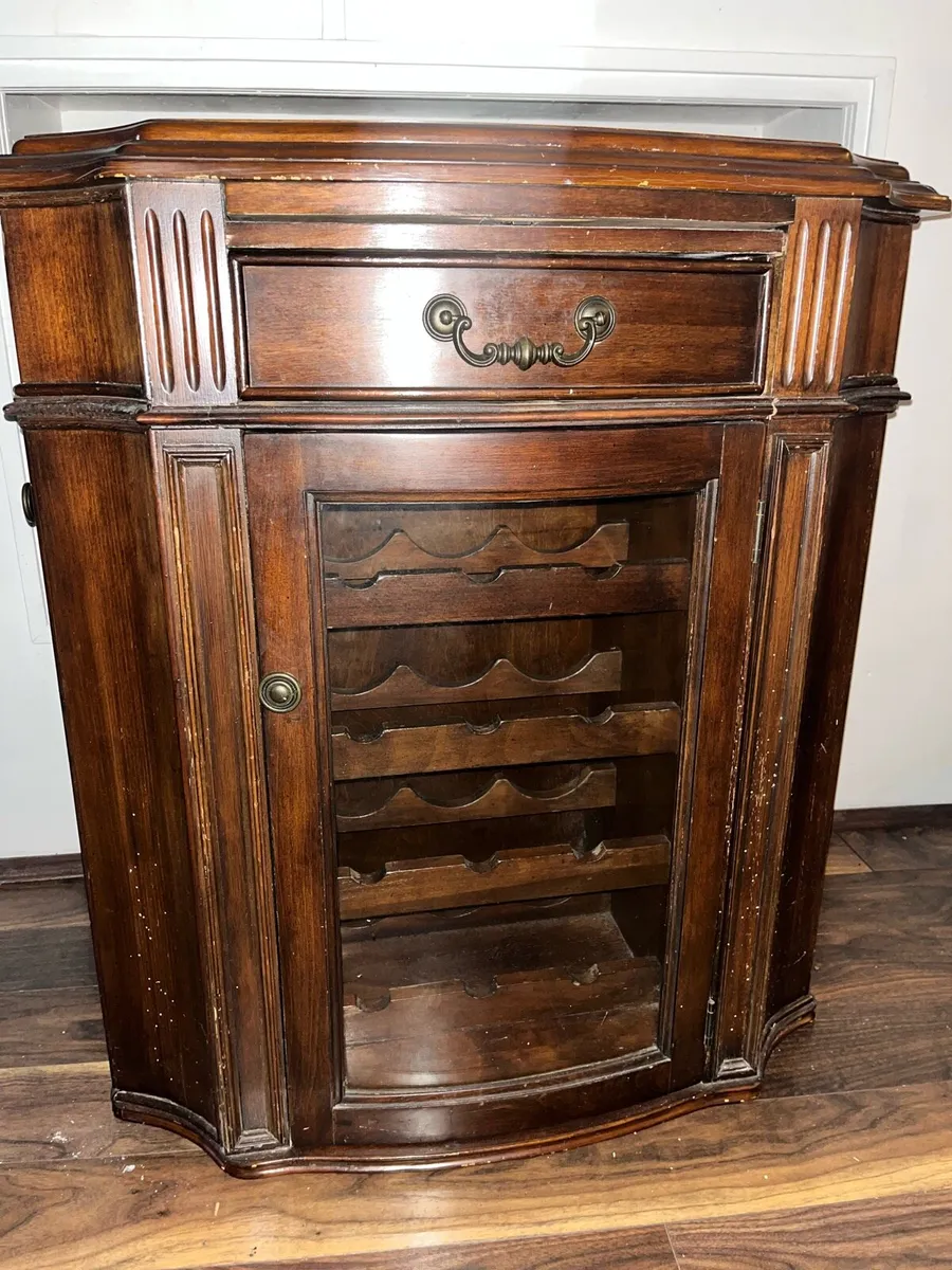 Wine cabinet - Image 1