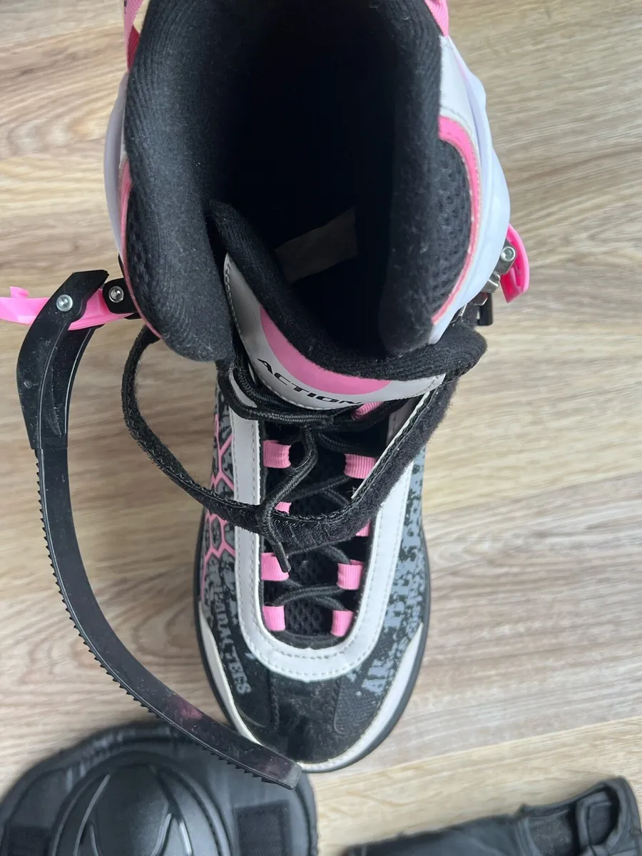 Rollerblades + Protective Gear (L – EU 40–43) - Image 4