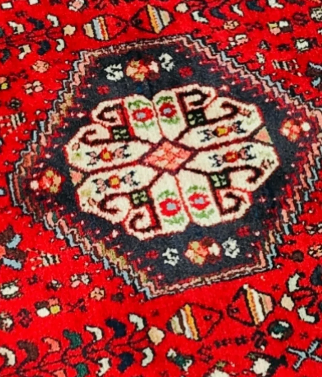 Beautiful vintage Rug and matching Runner - Image 4