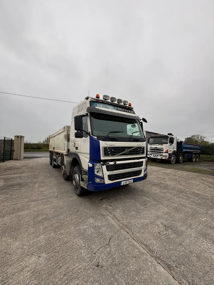 2012 VOLVO FM 8X4 - Image 4