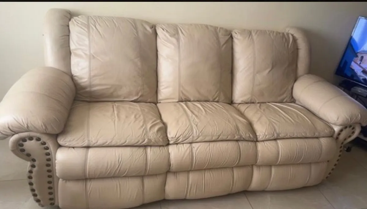 Real leather 3 seater - Image 4