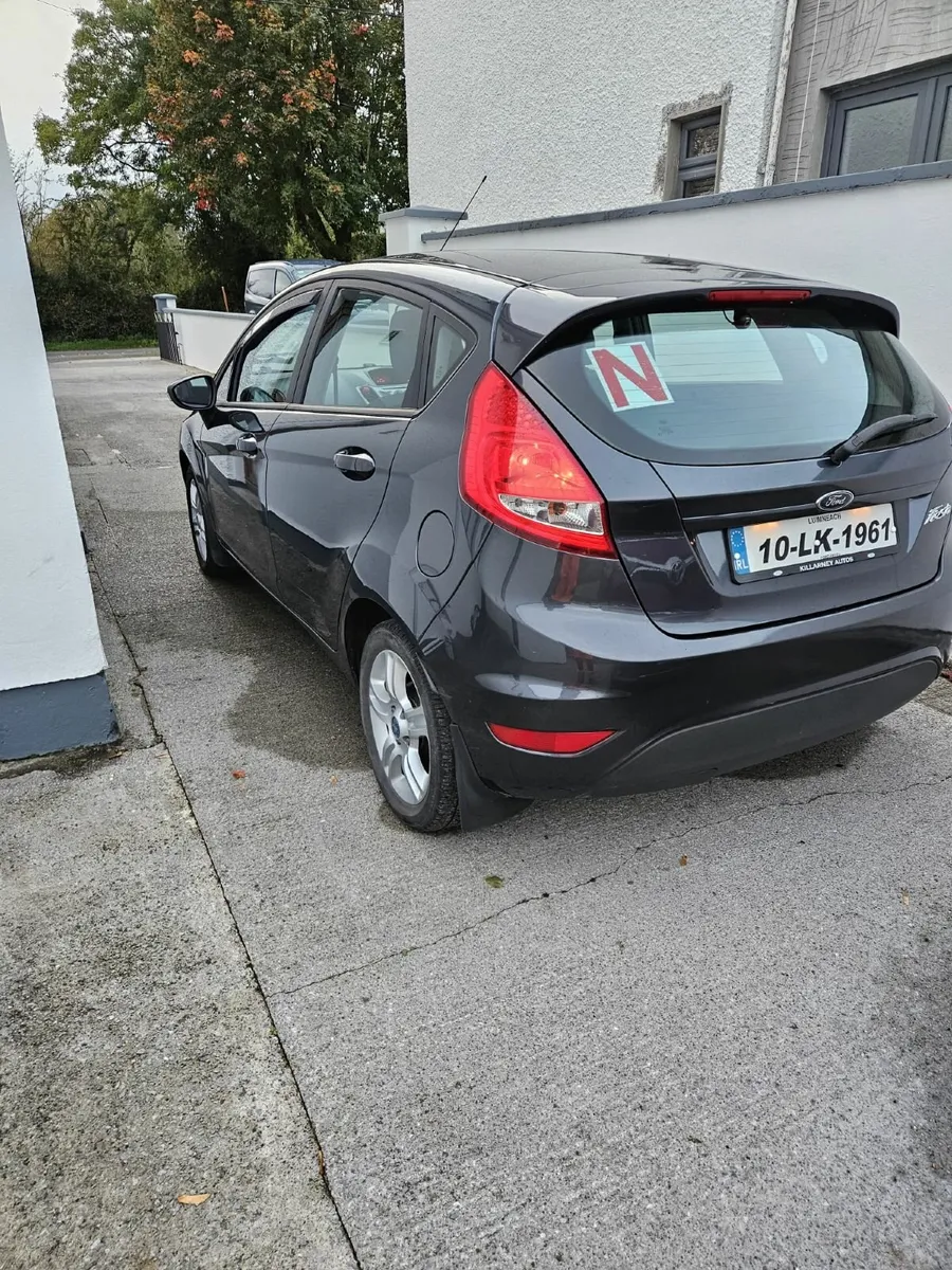 Ford Fiesta 2010 - Image 4