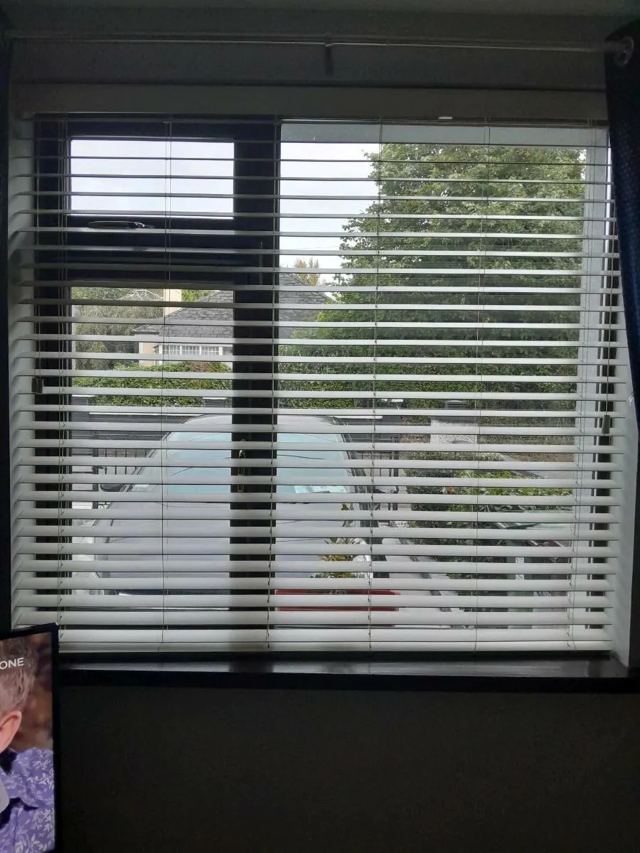 Pvc cream blinds - Image 2