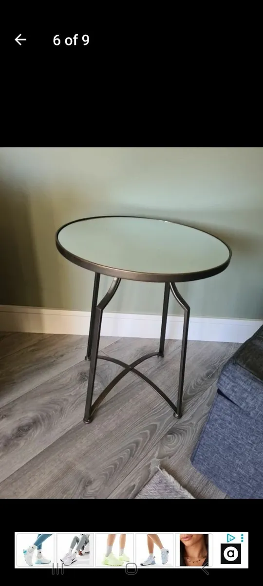 Set of 2 glass tables - Image 2