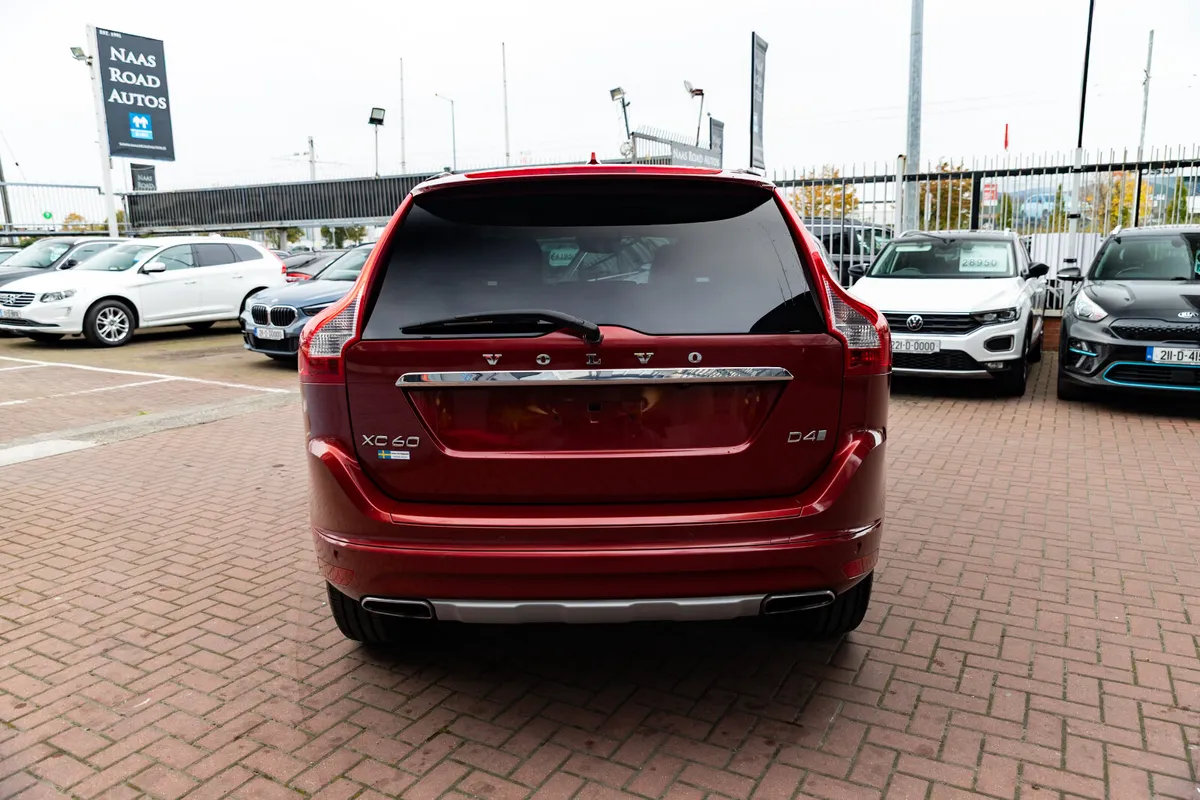 VOLVO XCC60 2.0D4 CLASSIC LUXURY 5DR ESTATE AUTO - Image 4