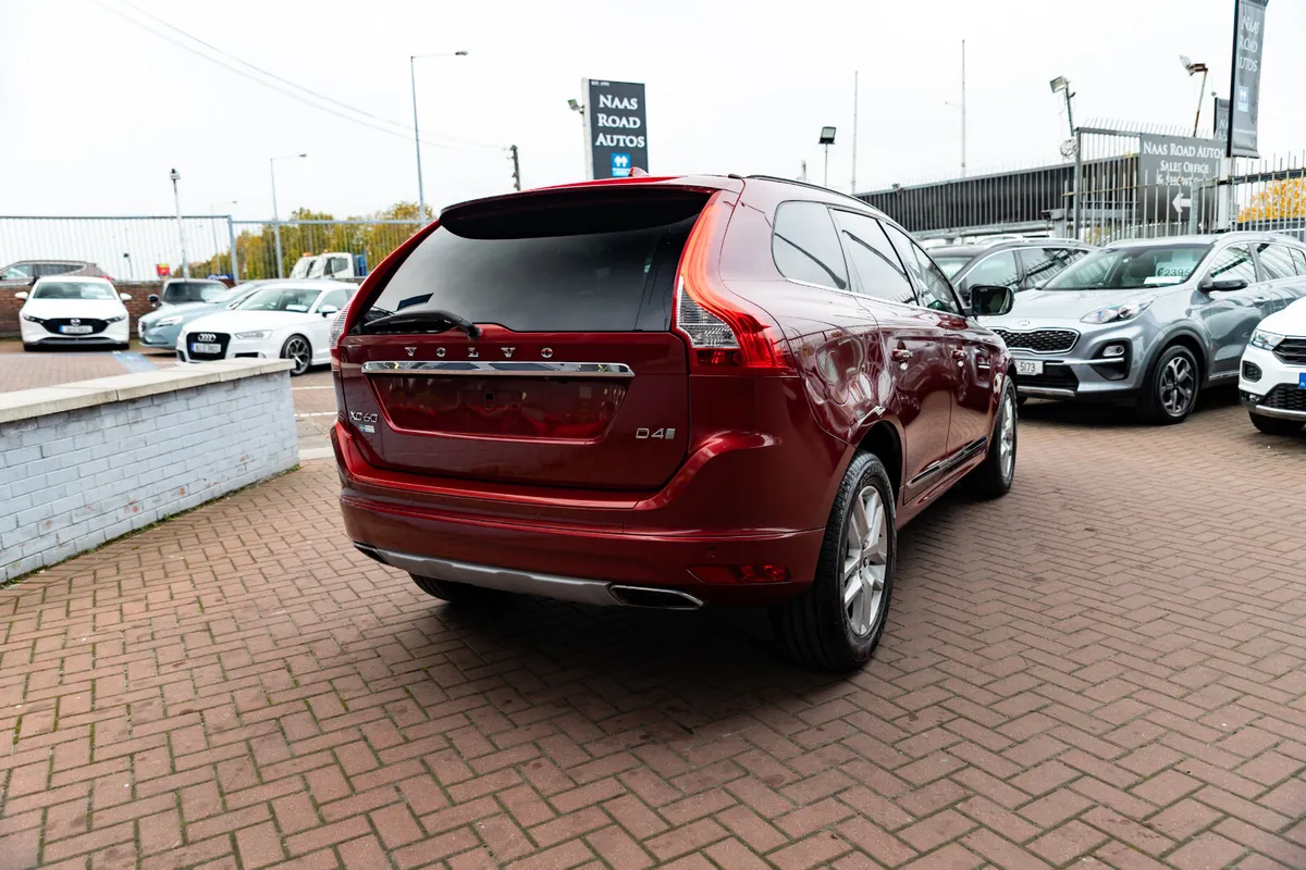 VOLVO XCC60 2.0D4 CLASSIC LUXURY 5DR ESTATE AUTO - Image 3