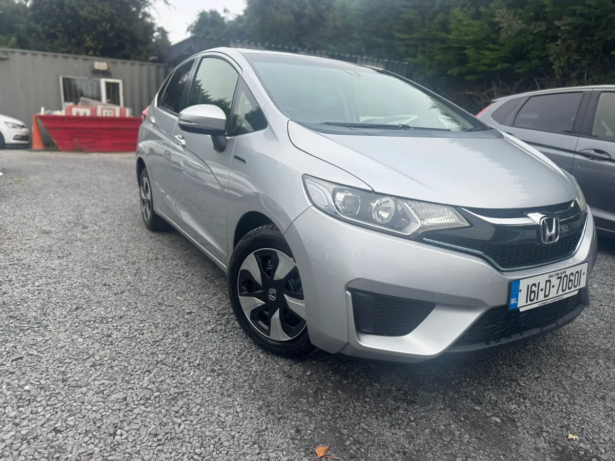 HONDA FIT 2016 LEATHER TOPSPECS - Image 1