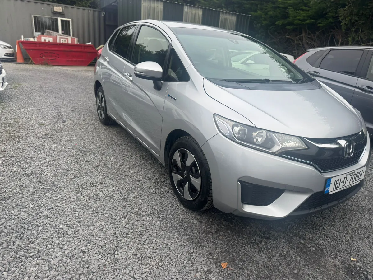 HONDA FIT 2016 LEATHER TOPSPECS - Image 3