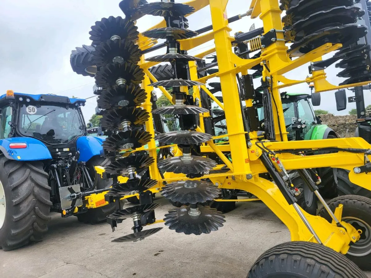 New Bednar 3 & 5 Meter Disc Harrows in stock - Image 2
