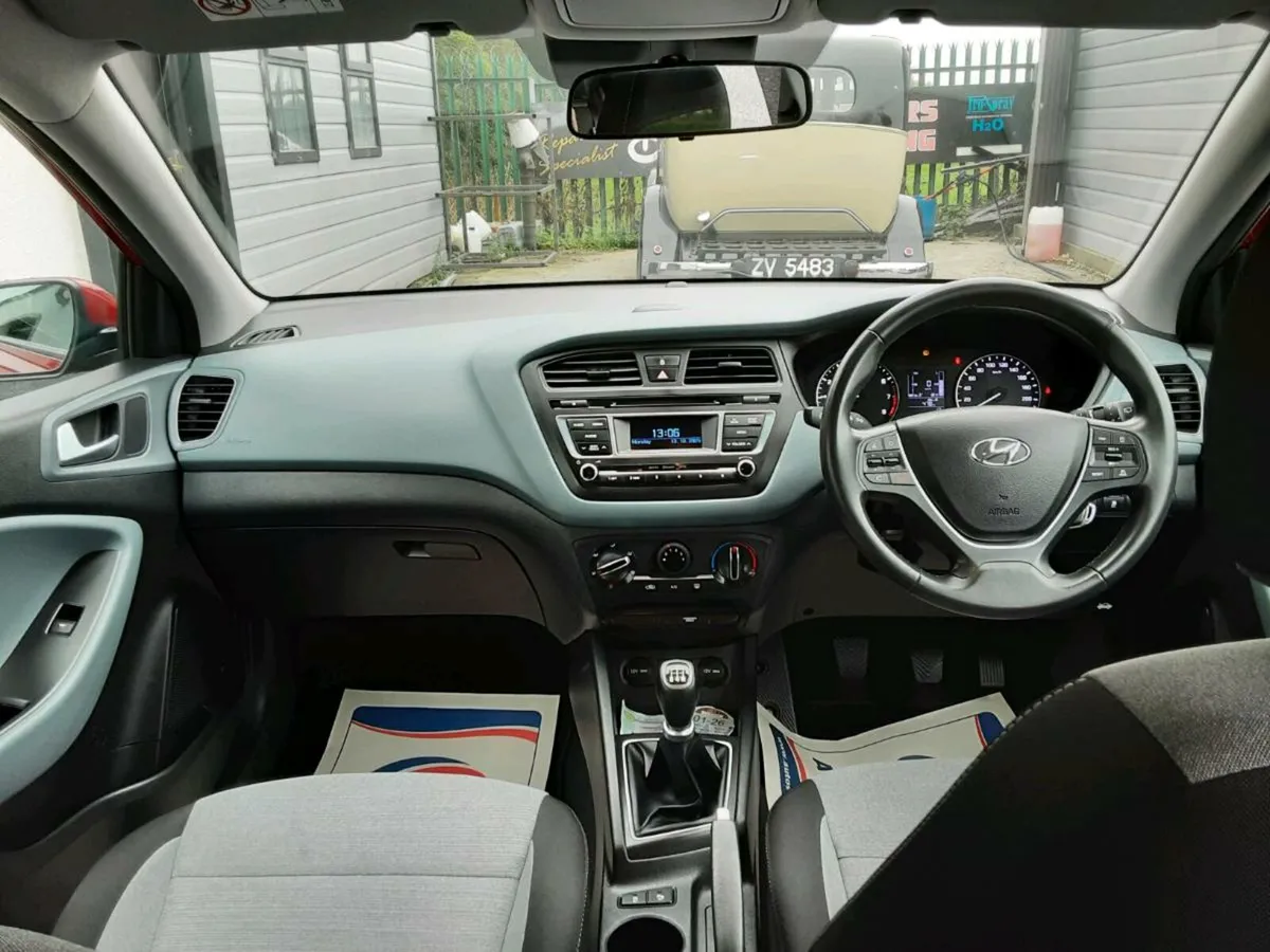 Hyundai i20 1.2 petrol - Image 4