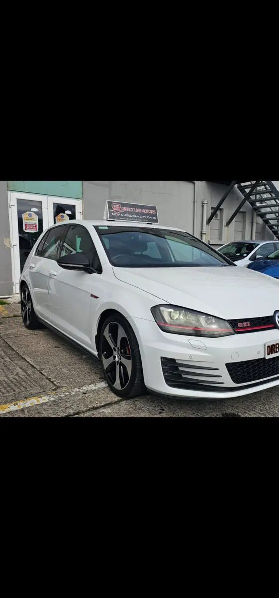 14 VW GOLF GTI (Performance pack) - Image 2